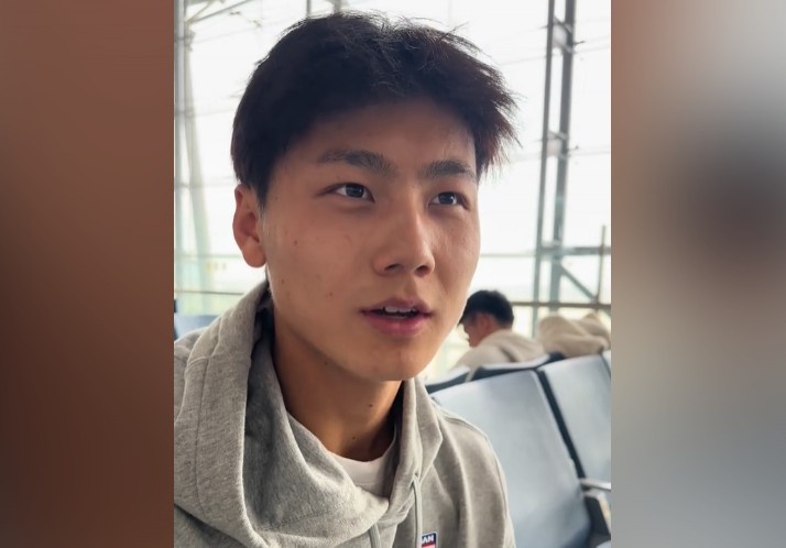  為何半場過后不久被換下？毛偉杰：兩條腿特別緊，李導(dǎo)怕我受傷