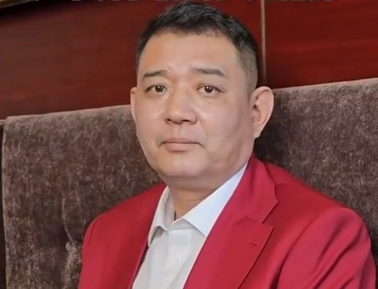  鞏曉彬：剛打球時(shí)工資20多塊錢(qián) 主要給父母、給家里改善生活