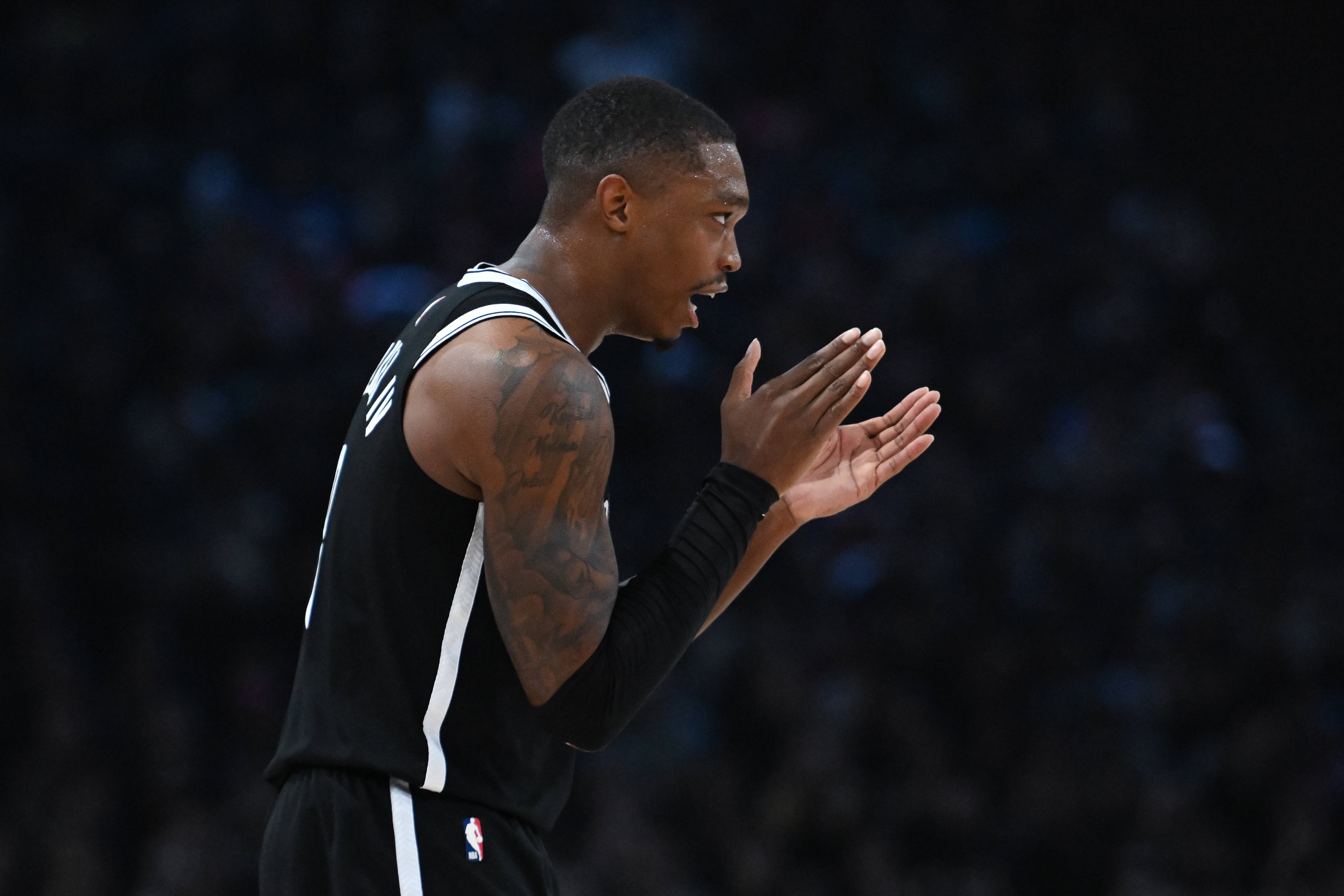  重返NBA！Shams：朗尼-沃克同意與76人簽下2年300萬美元合同