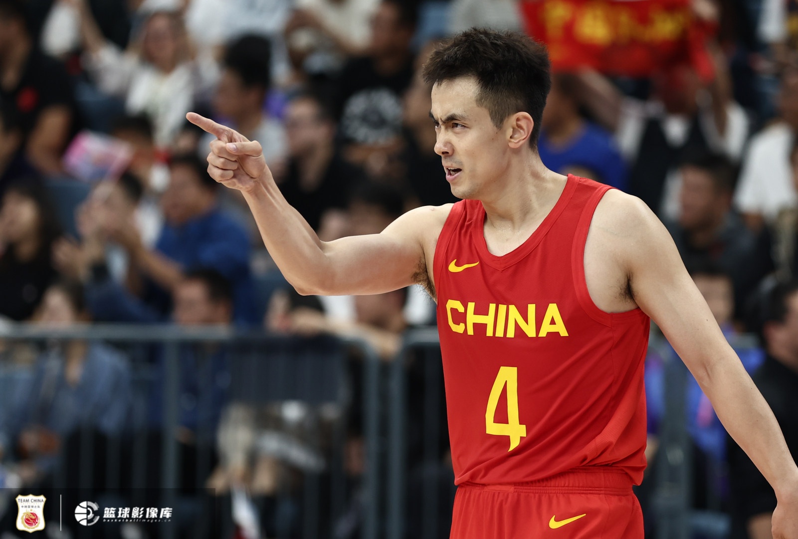  攻防俱佳！趙繼偉半場拿到6分1板4助2斷 正負值+14