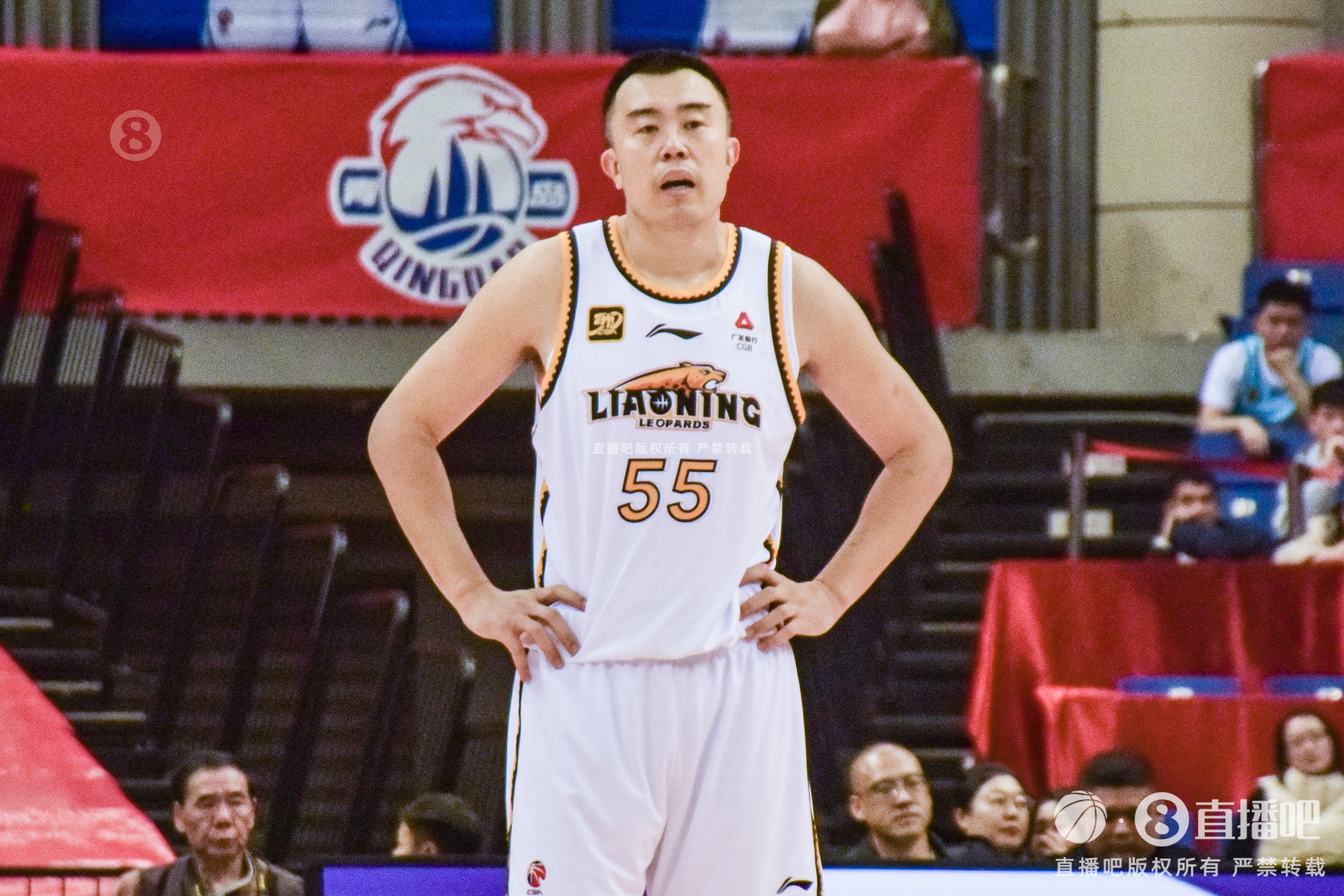  老將盡力了！韓德君5中4高效拿下14分6籃板